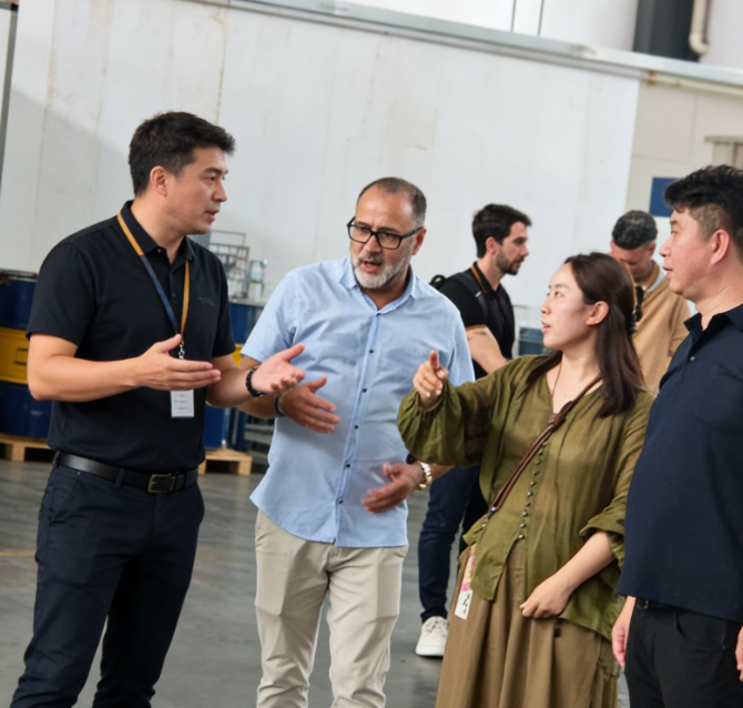 Woolaida warmly welcomed two distinguished clients from the